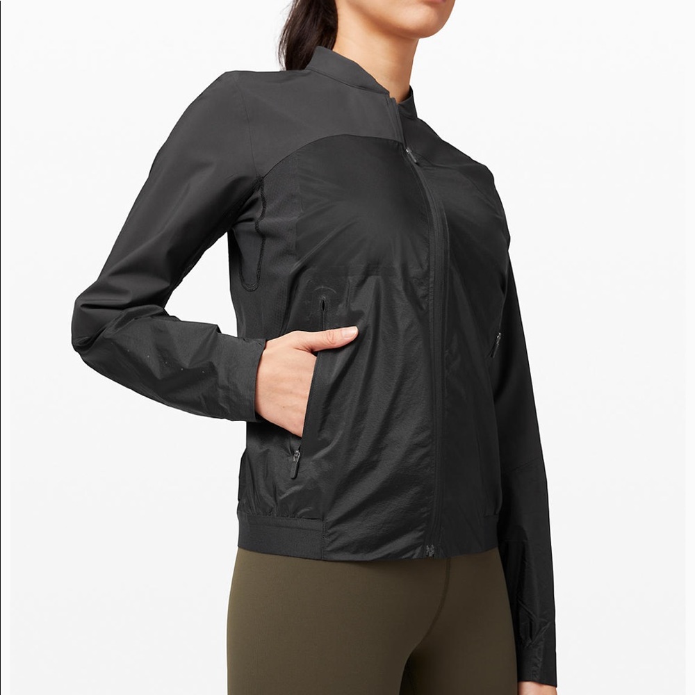 Lululemon Run On Jacket - Black